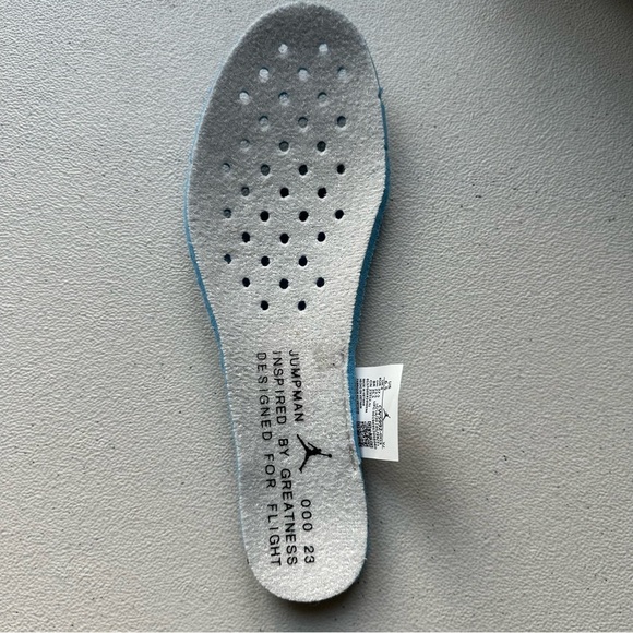 Jordan ma2 bone suede woman’s sneakers - Picture 12 of 15